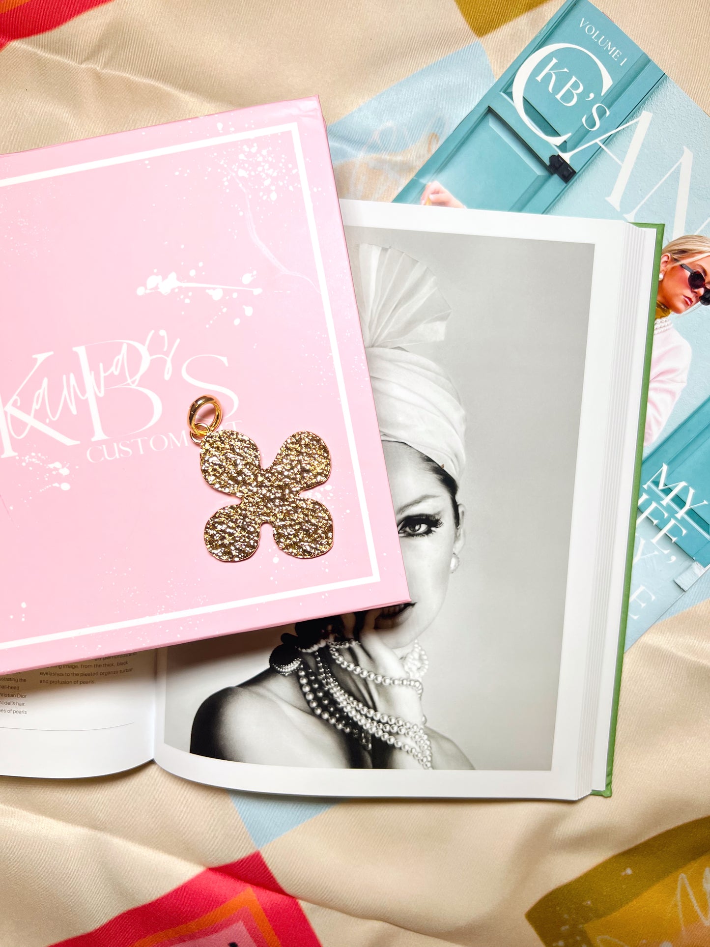 Luxe Clover Scarf Charm