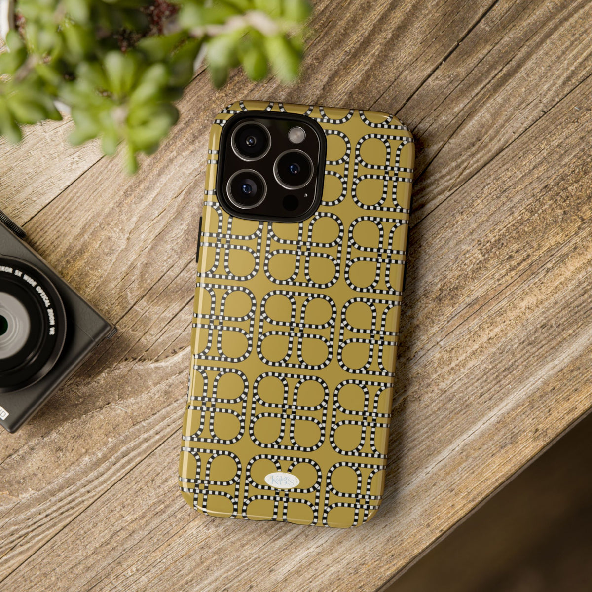 Looped Link Tough Case for iPhone