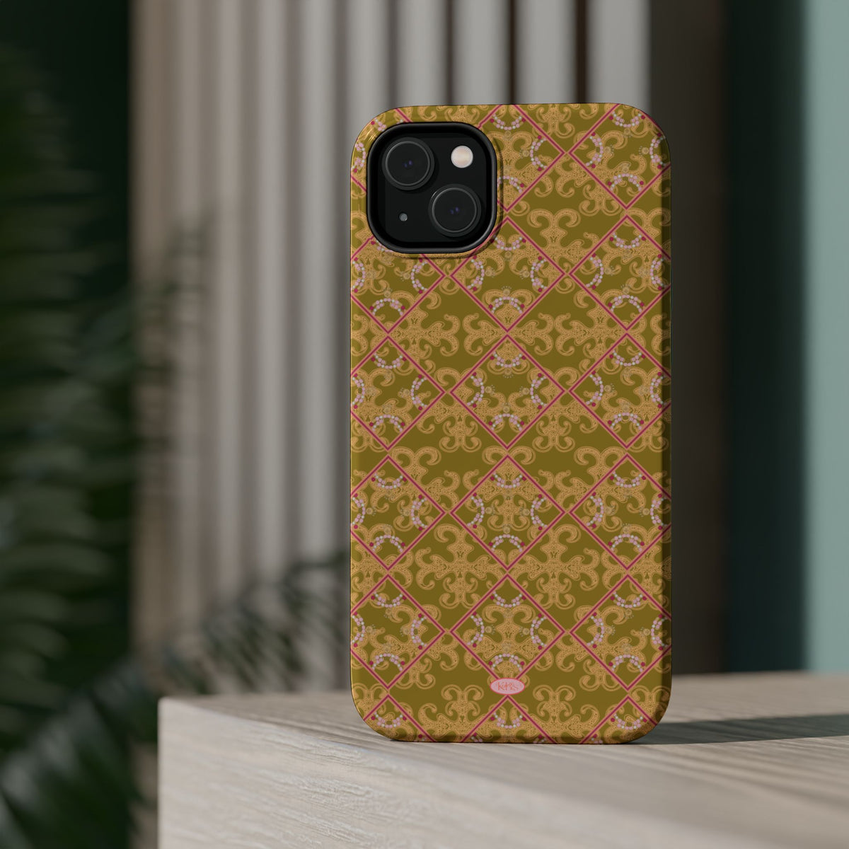 Pearl Trellis Mag Safe Case for iPhone