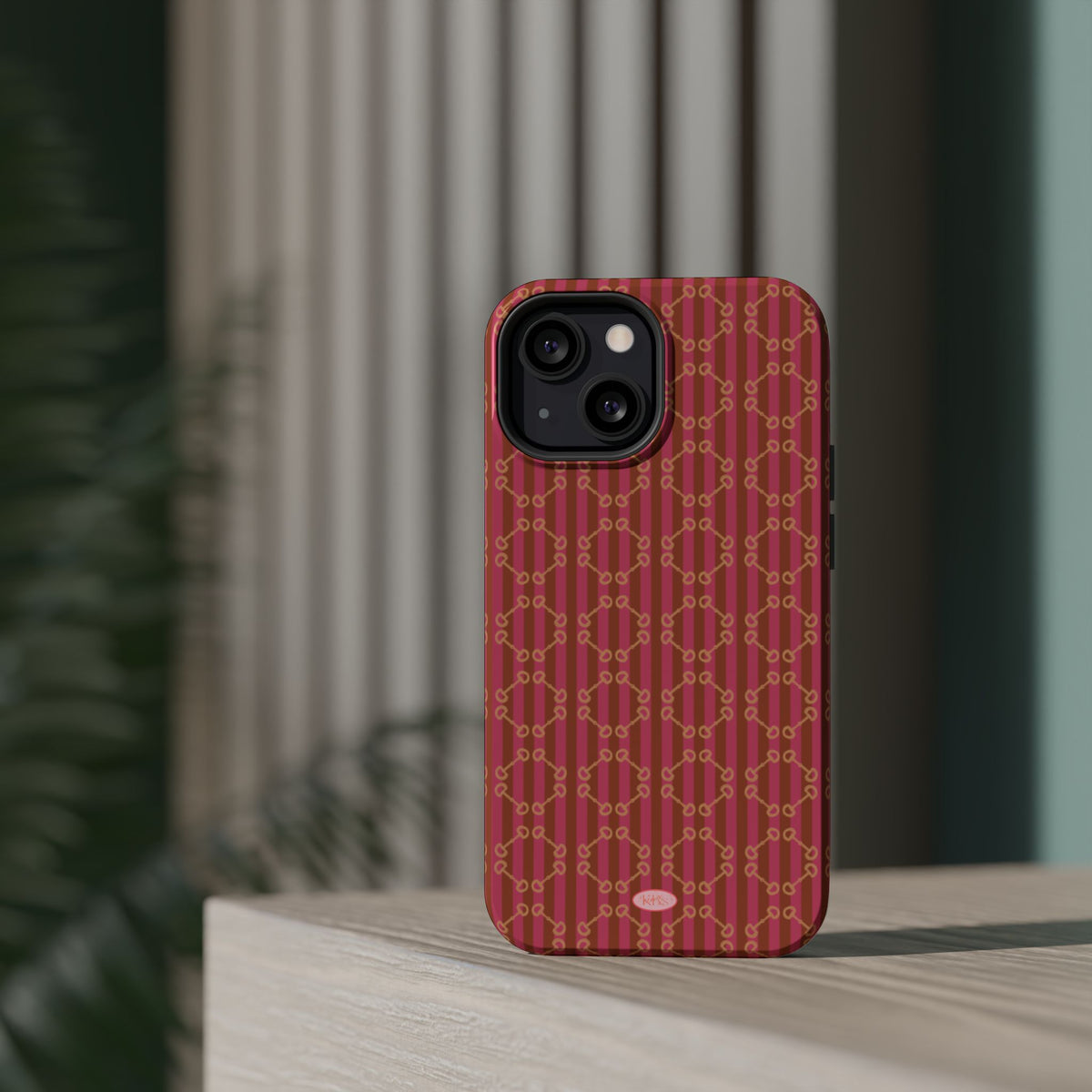 The Link Mag Safe Case for iPhone