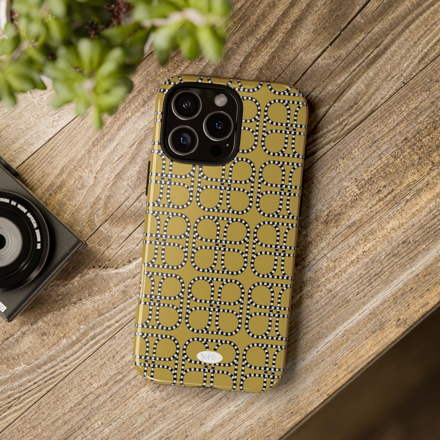 Looped Link Tough Case for iPhone