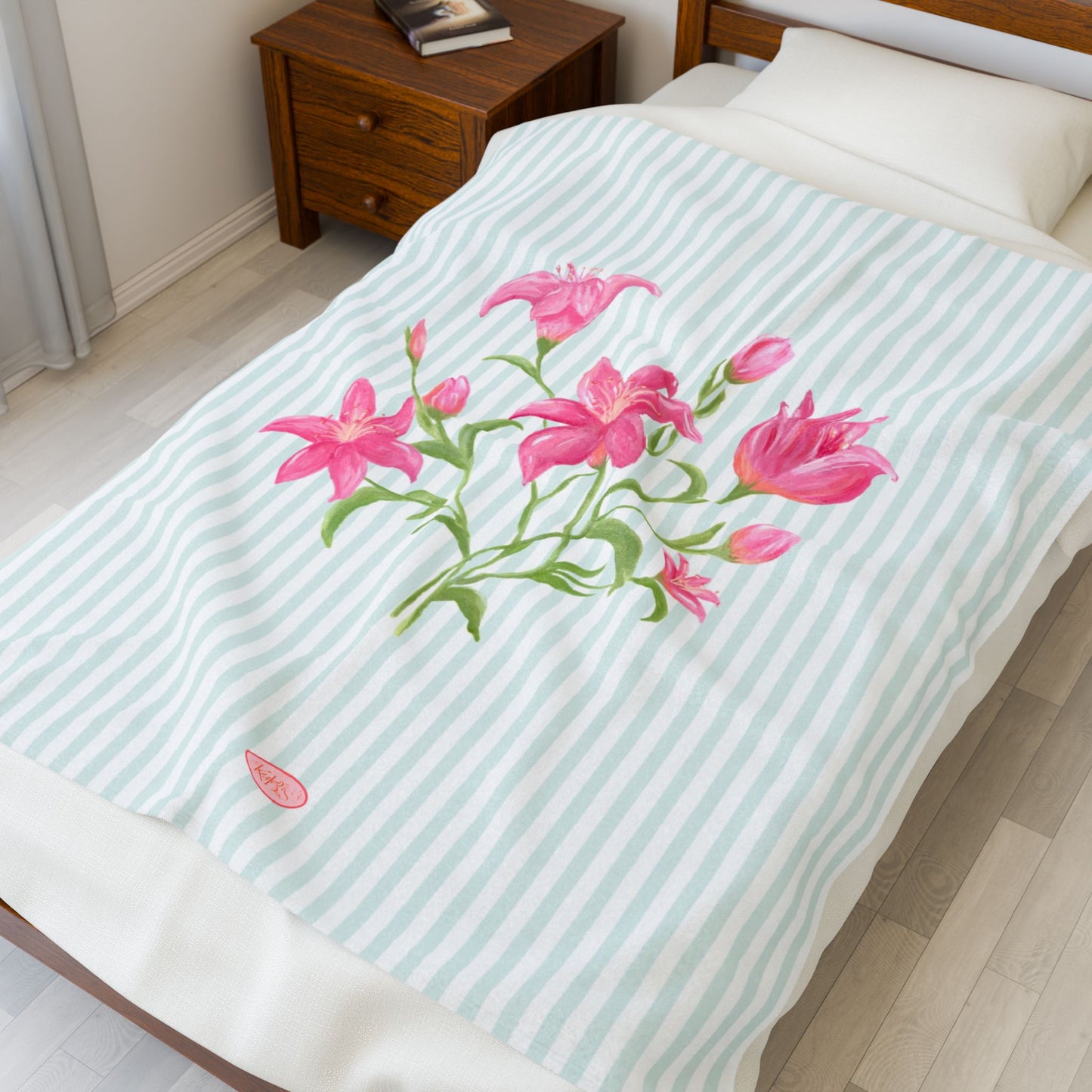 Lily Bloom Velveteen Blanket - Blue