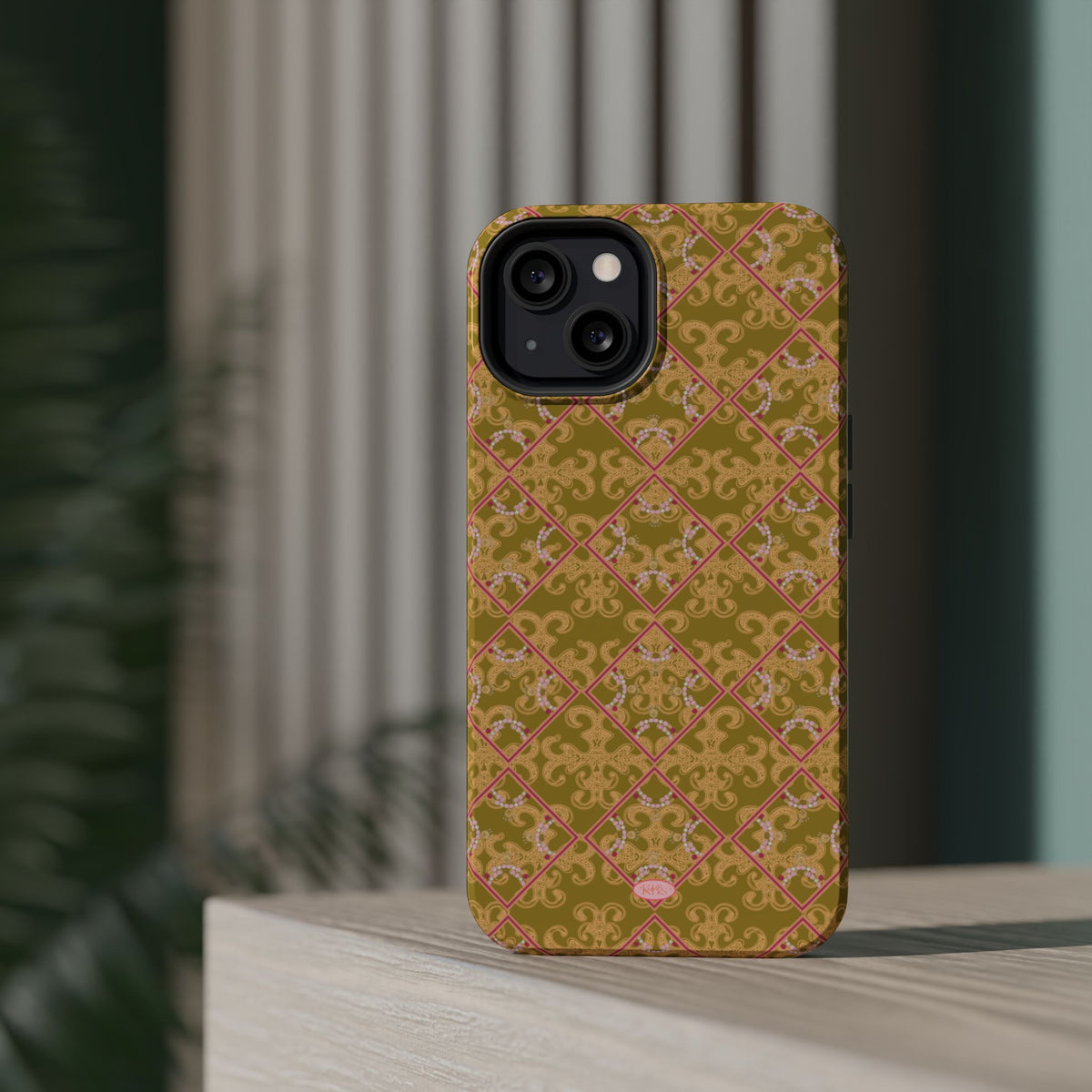 Pearl Trellis Mag Safe Case for iPhone