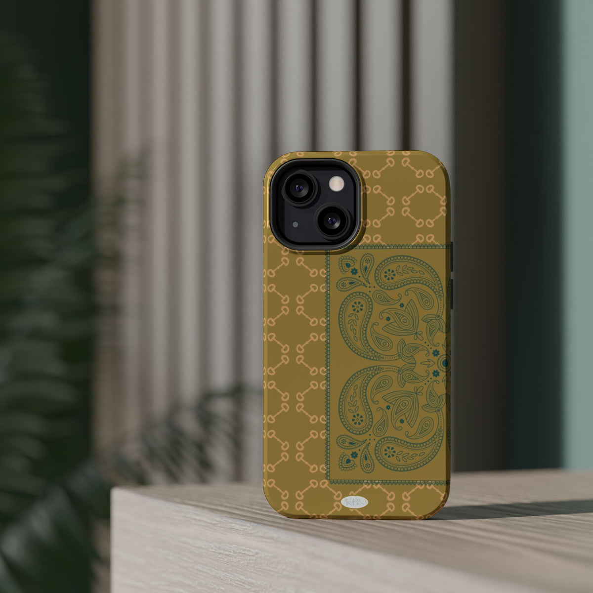 Horsebit Bandana Mag Safe Case for iPhone