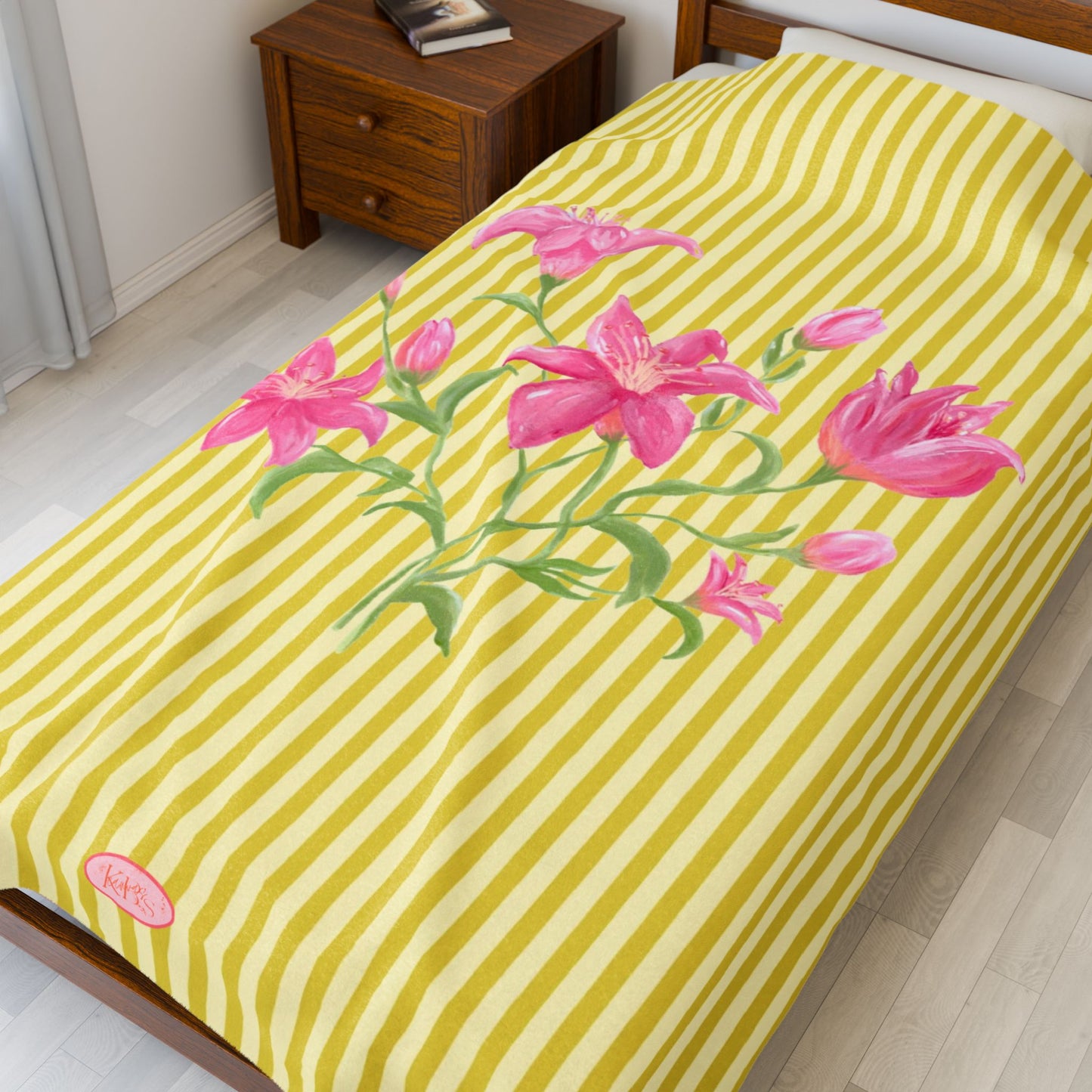Lily Bloom Velveteen Blanket - Yellow