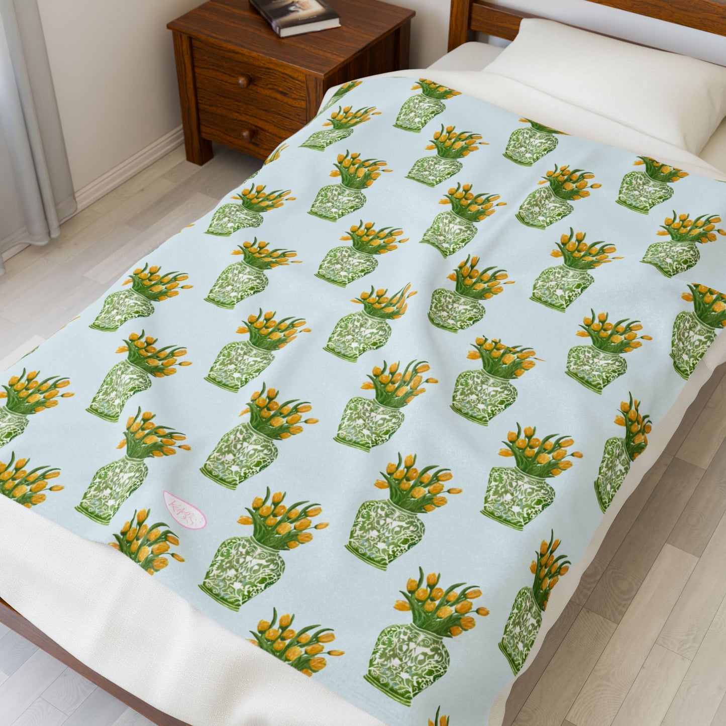Tulip Haus Pattern Velveteen Blanket