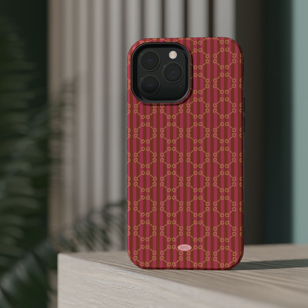 The Link Mag Safe Case for iPhone