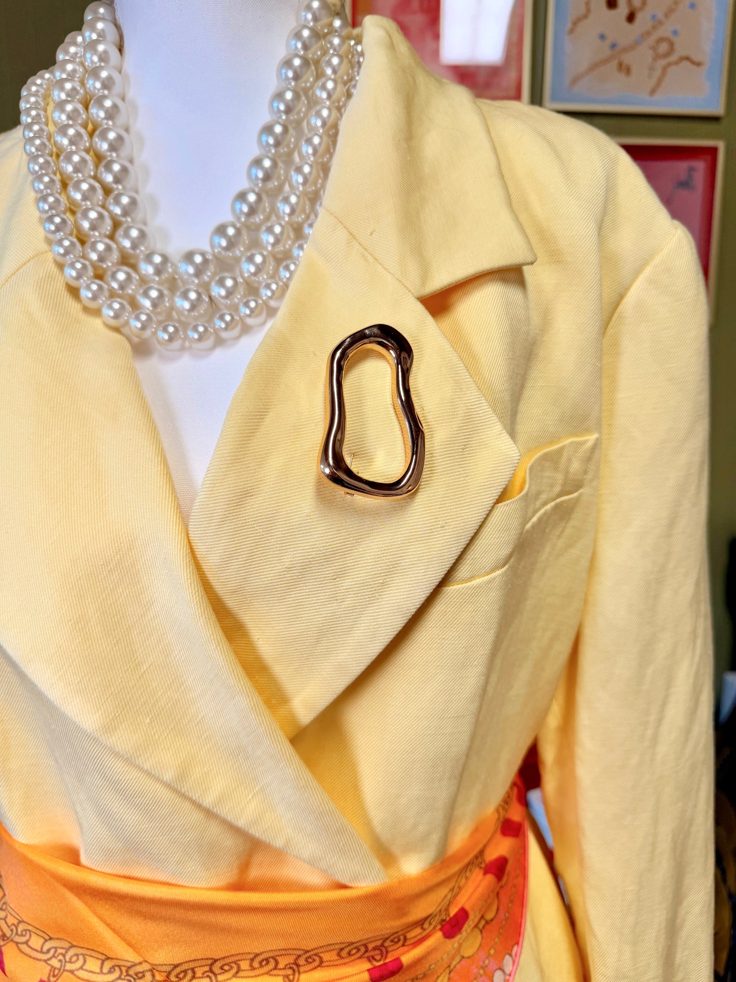 Sculpted Muse Brooch