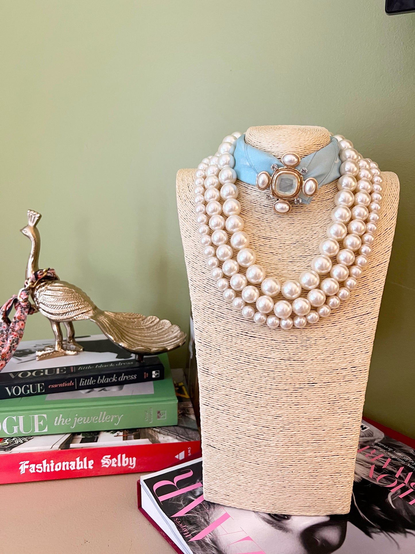 Pearl Jewel Brooch
